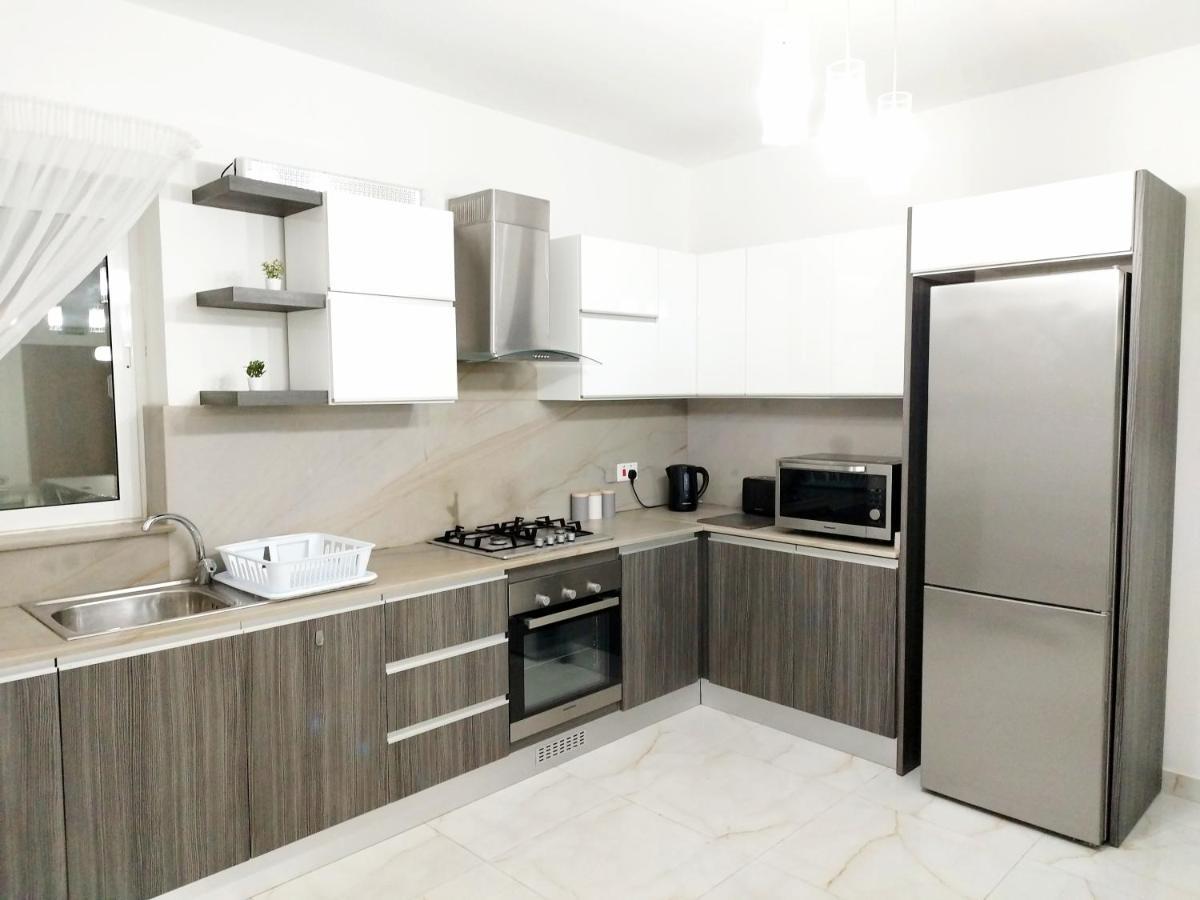 Large And Modern Apartment In The Centre Of Malta Mosta Extérieur photo